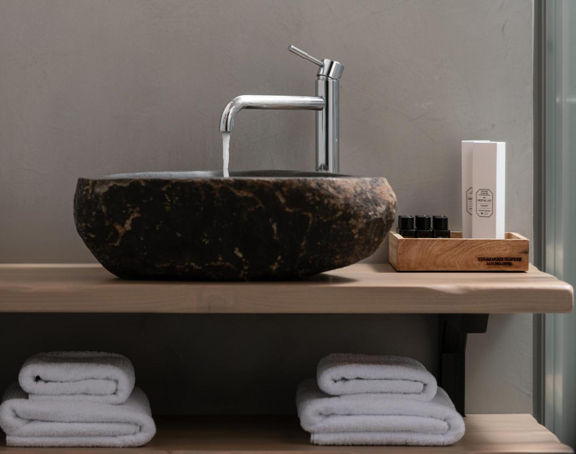 Evora Luxury Suites Mega Chorio Εξωτερικό φωτογραφία