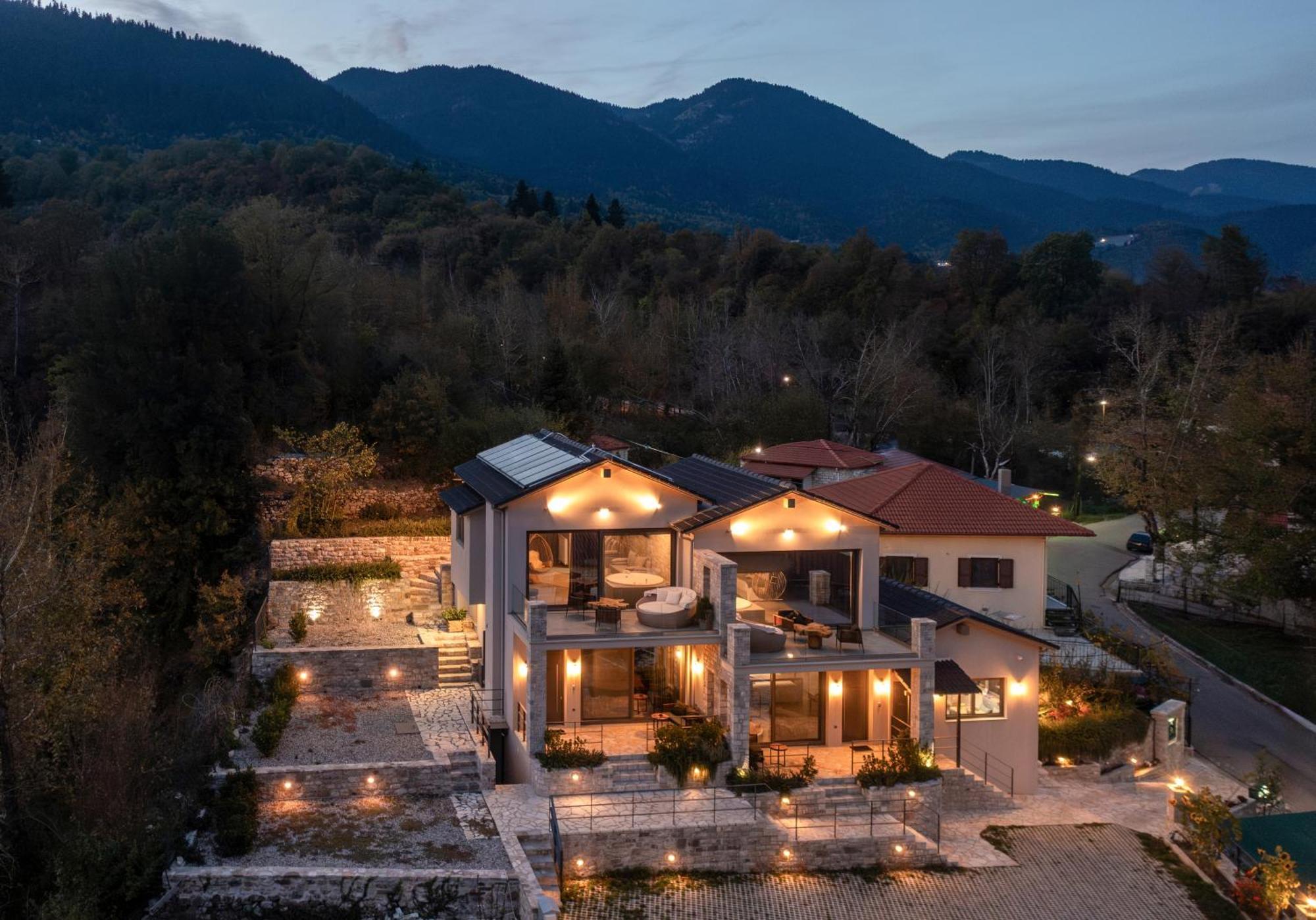 Evora Luxury Suites Mega Chorio Εξωτερικό φωτογραφία