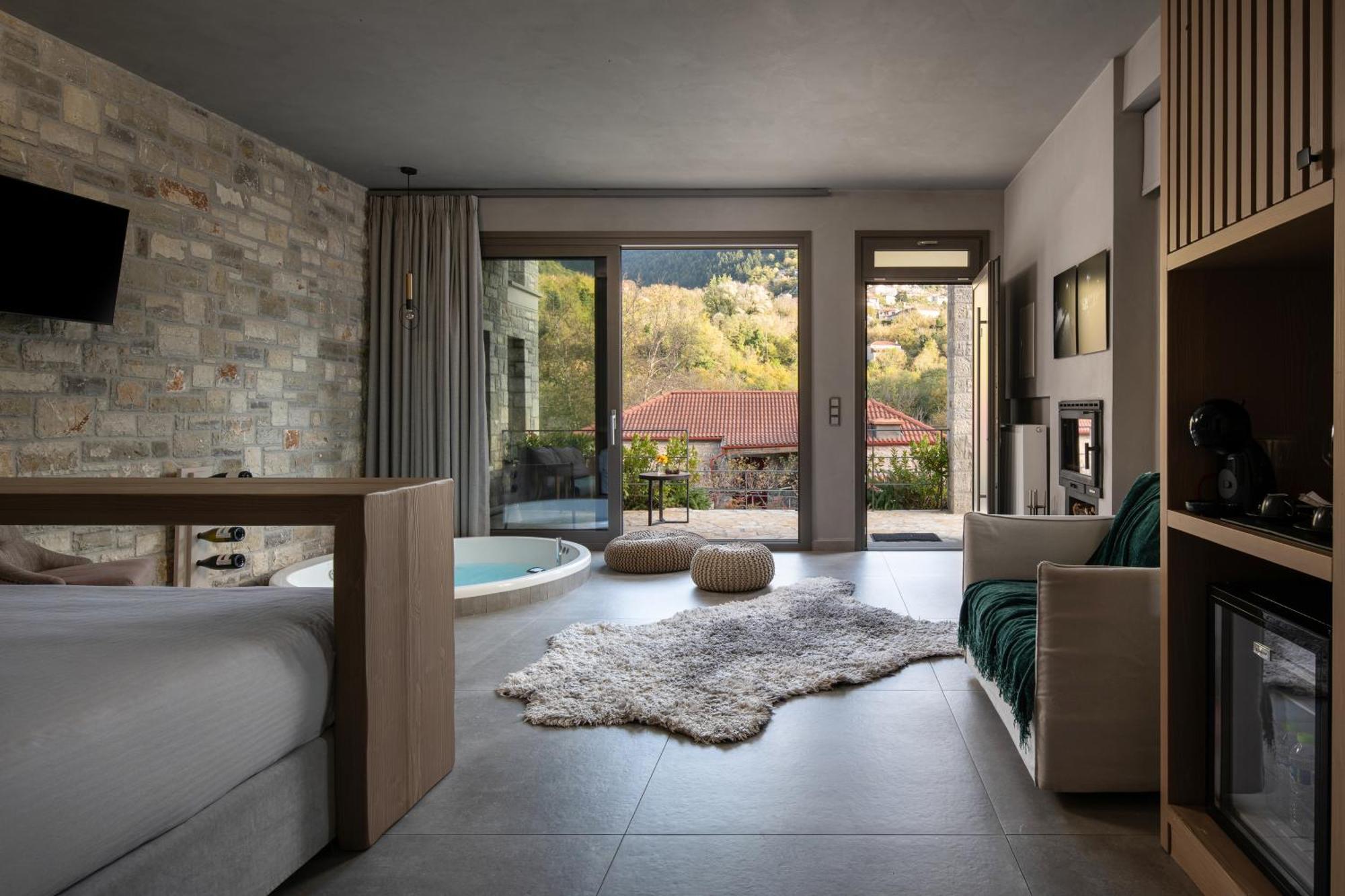 Evora Luxury Suites Mega Chorio Εξωτερικό φωτογραφία