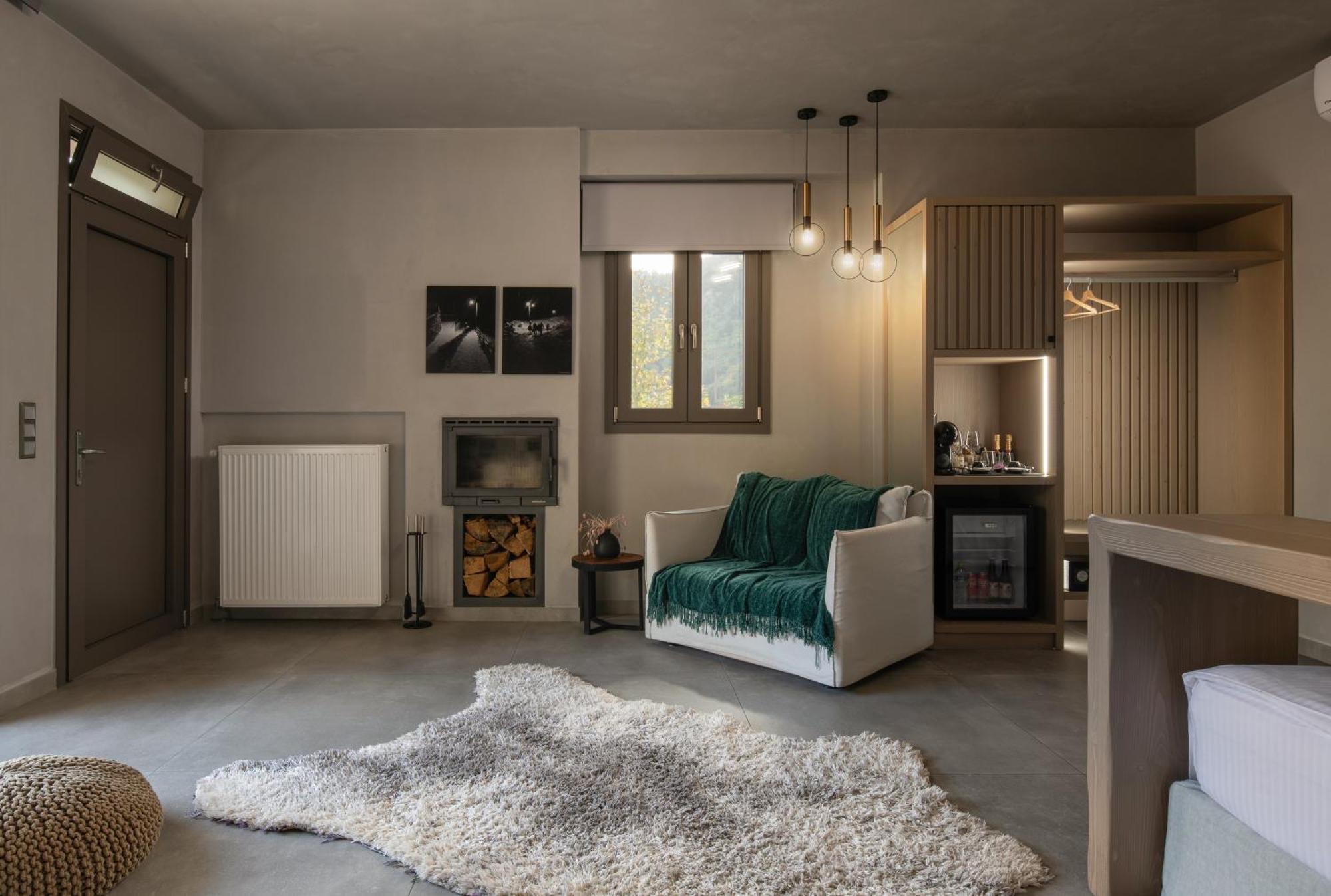 Evora Luxury Suites Mega Chorio Εξωτερικό φωτογραφία